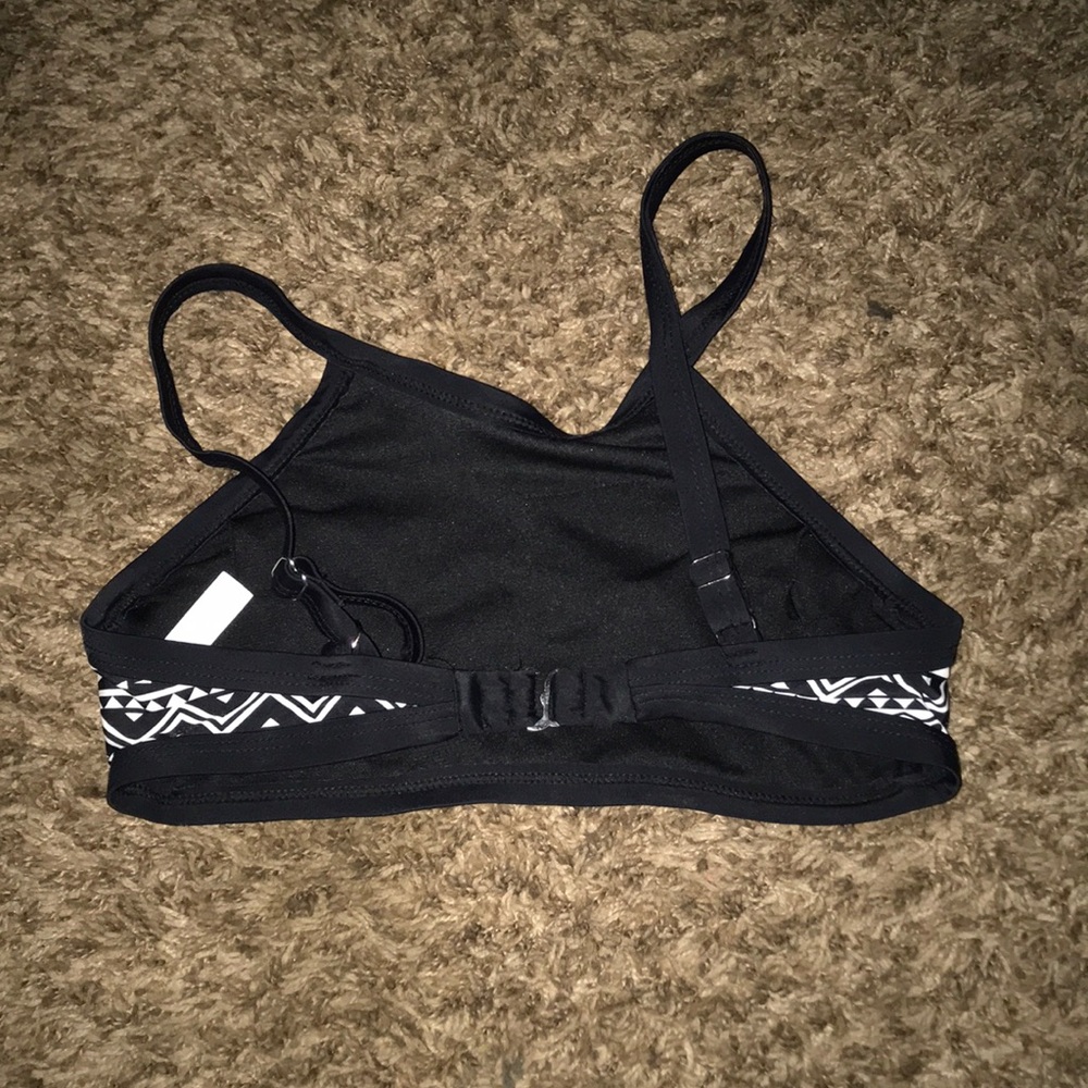 Bathing suit - Picture 2 of 2
